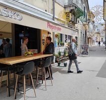 Prometno u pizzeriji