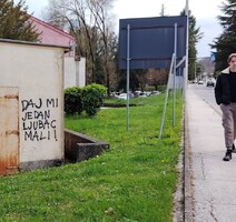 K'o tih Gustafa - 'Daj mi jedan ljubac mali'