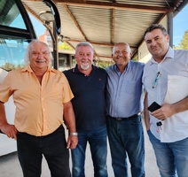 Veseli vozači, među njima i bivši načelnik Gračišća Ivan Mijandrušić (drugi s lijeva)