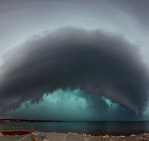 Shelf cloud Zambratija
