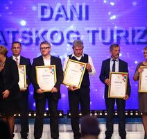 Dodjela nagrada djelatnik godine (Foto: Slavko Midzor)