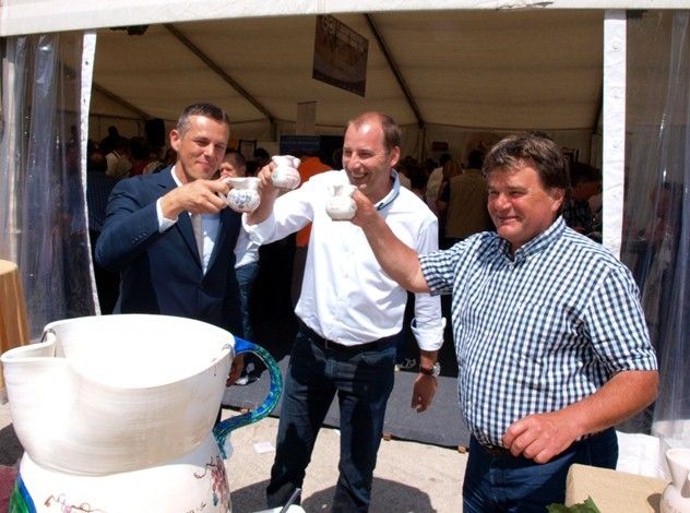 ..nazdravili..