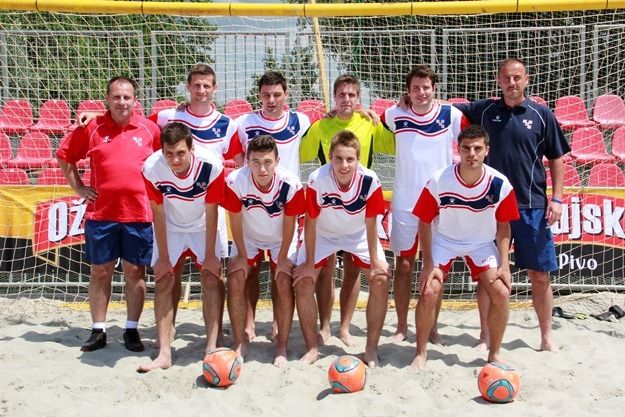 Hrvatska selekcija na čelu s izbornikom Robertom Grdovićem (desno u plavom)