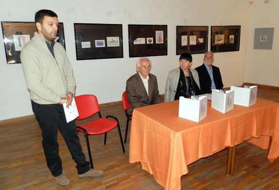 Promociju je otvorio Vedran Kos, voditelj Narodnog muzeja Labin.