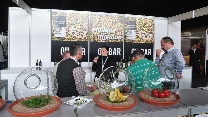 Oil bar