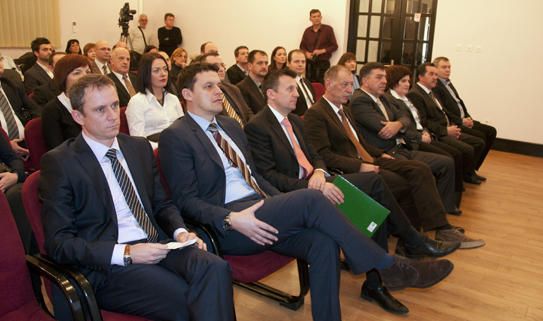 Mihajlo Mirković, Nikola Rukavina i Tomislav Šerić s gradonačelnikom Labina i načelnicima općina Labinštine