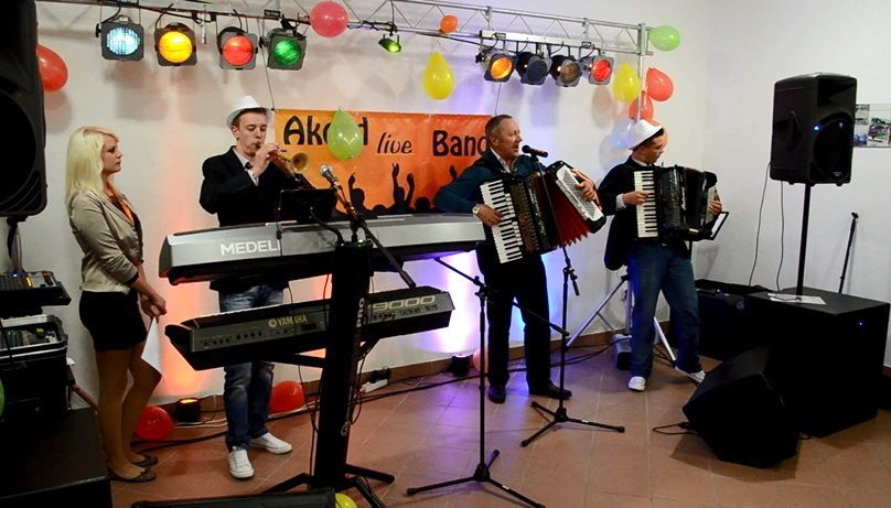 Luciano Kliman i Akord live Band
