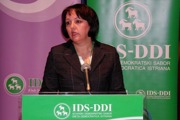 Sandra Ćakić Kuhar