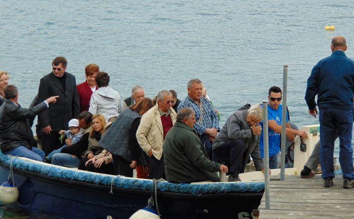 Dolazak brodicama na otok Sv. Jurja