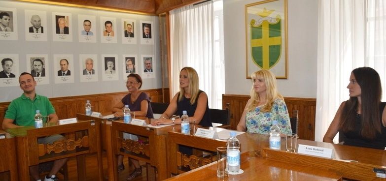 S konferencije za tisak