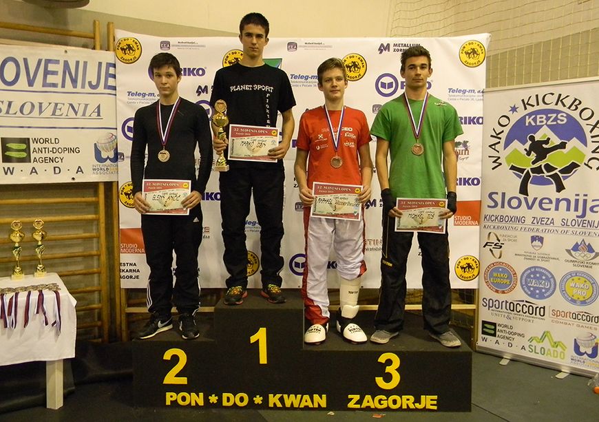Marko Džin na pobjedničkom postolju
