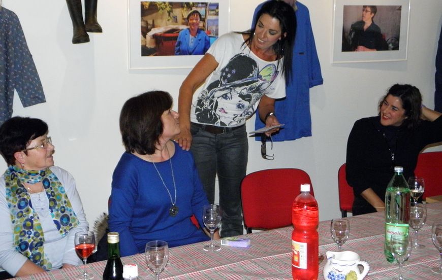 Roberta Razzi u razgovoru s vinarkama