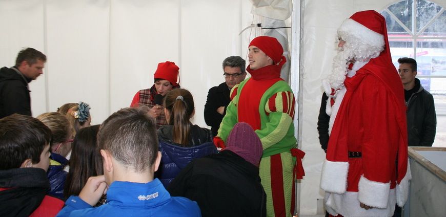 Na otvaranju klizališta