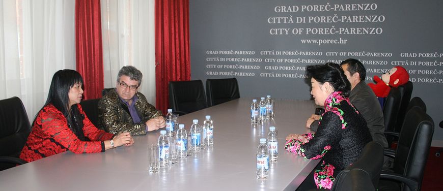 Lily Liu Liying, Edi Štifanić, Feng Shaolin i Deng Ying