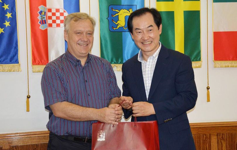 Fabrizio Radin i ByungYoung Ahn
